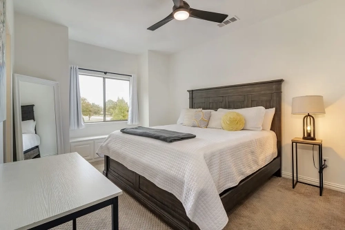 bedroom flambient photo editing 