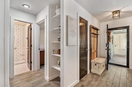 Hall flambient photo editing 